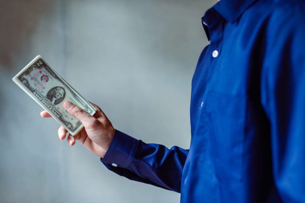 URBN Q2 2026 Earnings: Worst EPS Miss with Clear Risks