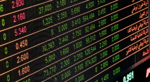 IT shares outperform