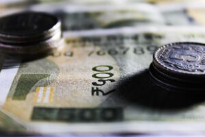 Rupee gains news