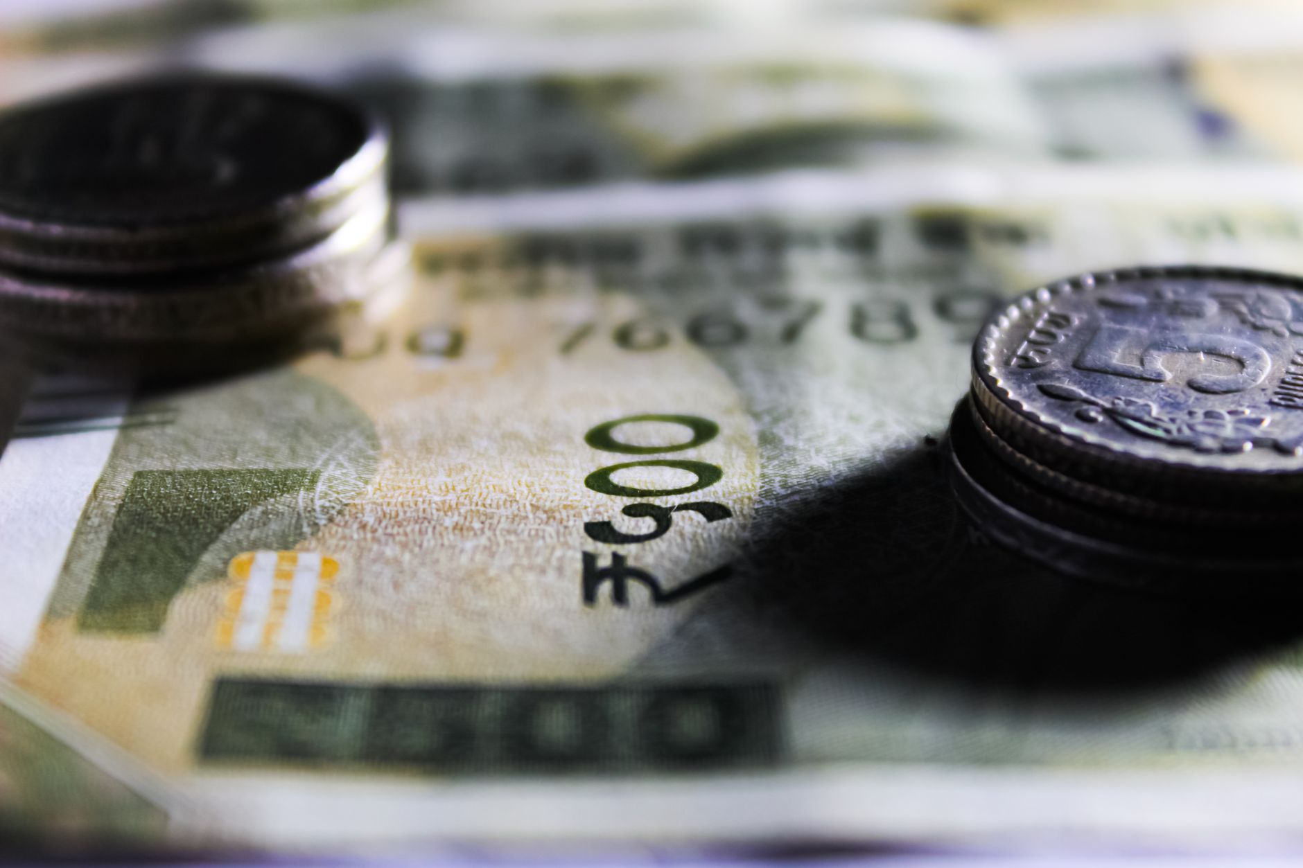 Rupee gains news